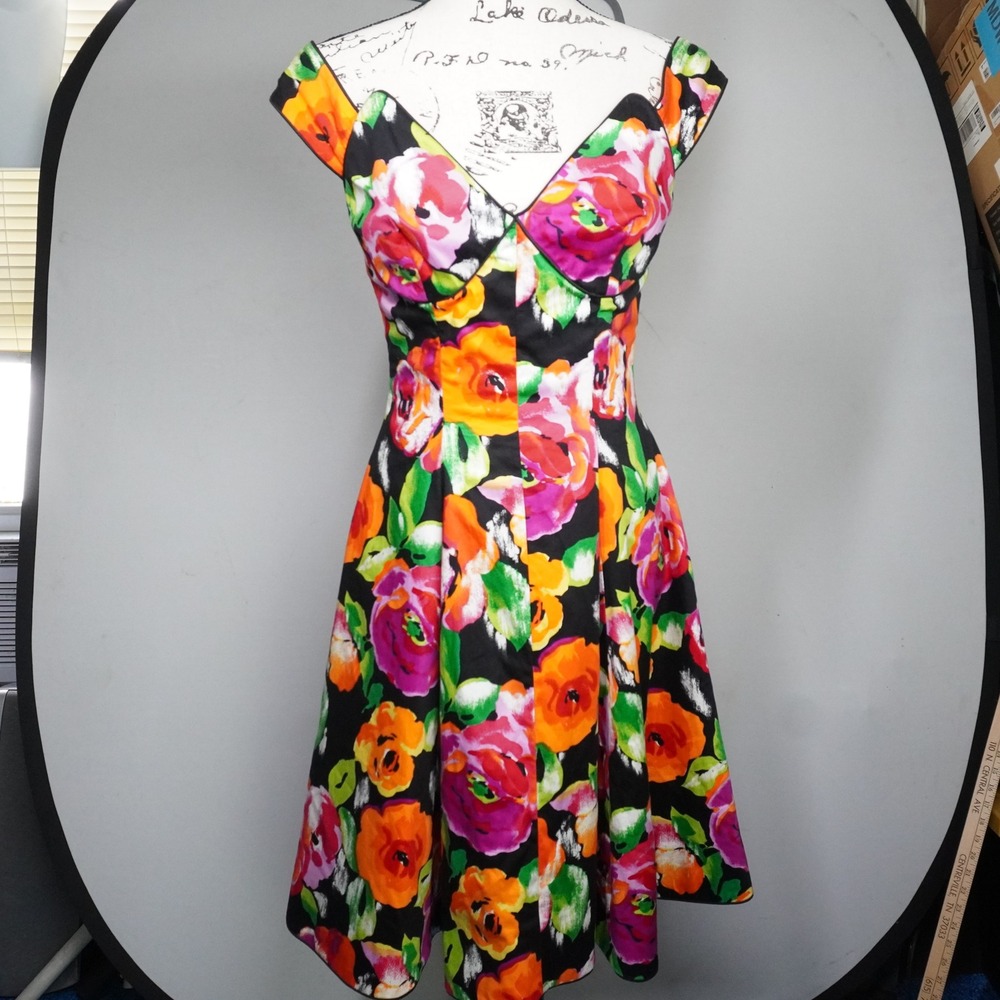 Lillie Rubin Retro Bold Floral Fit and Flare Dress Black Orange Pink 4 Statement
